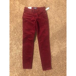 Garnet / Red Old Navy Rockstar Mid-rise red velvet pants NWT Size 2